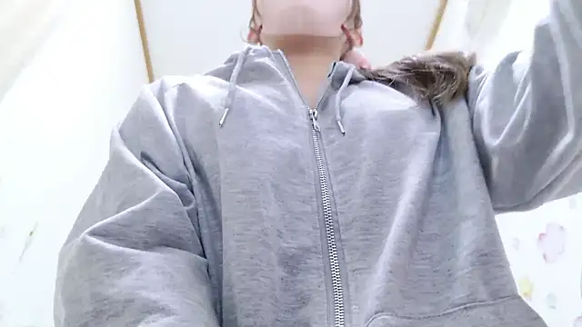 MAIKA pyon online show from 12, 9, 2025