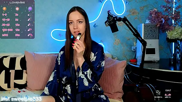 Snapshot of Anal_Girl_ chatting on 6, 1, 2025 Anal Girl online show from 6, 1, 2025