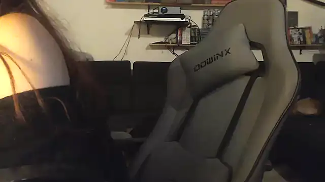 Snapshot of complicata_mente chatting on 2, 2, 2025 complicata mente online show from 2, 2, 2025