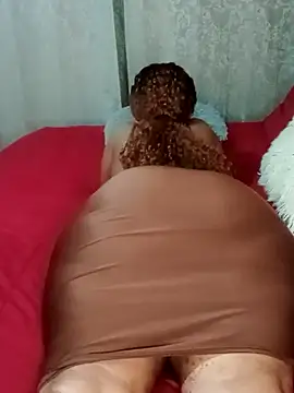 Snapshot of Luciouslips00 chatting on 28, 9, 2025 Luciouslips00 online show from 28, 9, 2025