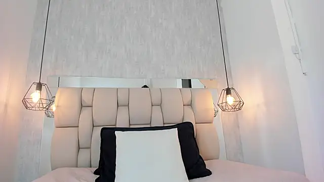 Alahia Baiter online show from 10, 12, 2024