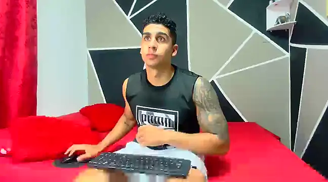 Snapshot of astrom_greyy chatting on 18, 3, 2025 astrom greyy online show from 18, 3, 2025