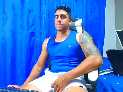 Snapshot of astrom_greyy chatting on 22, 9, 2025 astrom greyy online show from 22, 9, 2025