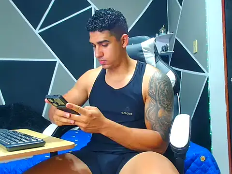 Snapshot of astrom_greyy chatting on 23, 9, 2025 astrom greyy online show from 23, 9, 2025