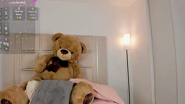 Snapshot of saraamiller_ chatting on 13, 1, 2025 saraamiller online show from 13, 1, 2025