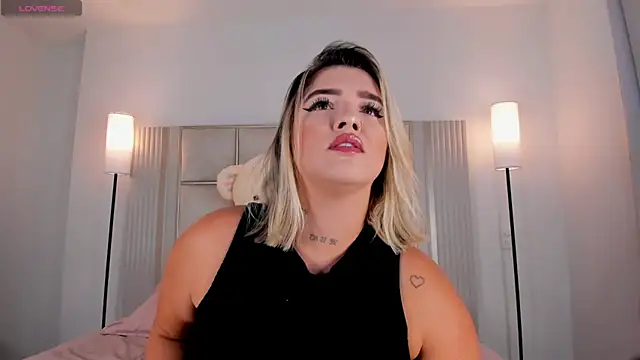 saraamiller  online show from 11, 5, 2026