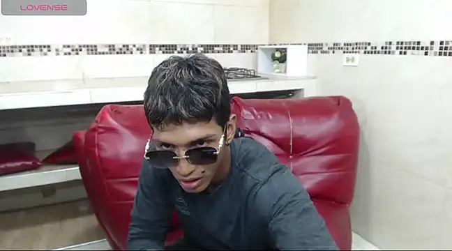 mau elixxx online show from 3, 2, 2025