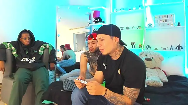  tatho perovich  online show from 19, 12, 2024