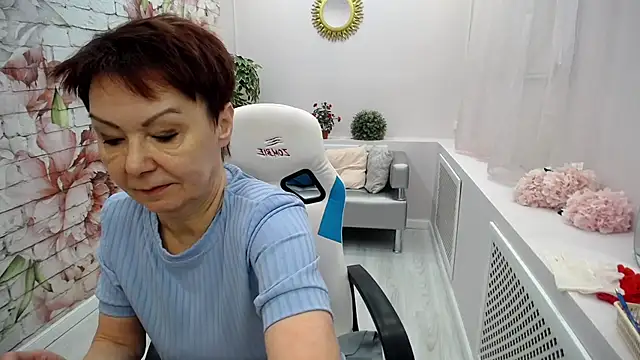 Snapshot of Cutie_Asya chatting on 10, 3, 2025 Cutie Asya online show from 10, 3, 2025