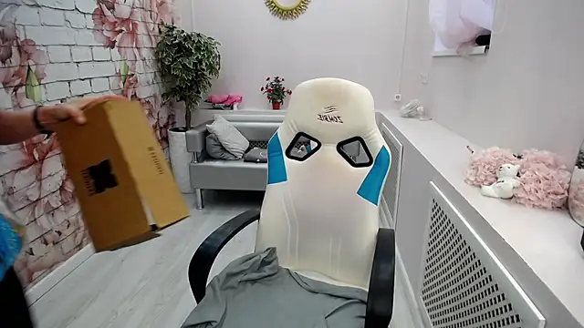 Snapshot of Cutie_Asya chatting on 15, 10, 2025 Cutie Asya online show from 15, 10, 2025