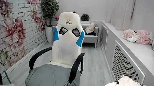 Snapshot of Cutie_Asya chatting on 16, 10, 2025 Cutie Asya online show from 16, 10, 2025