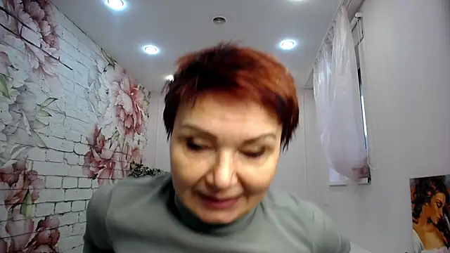 Snapshot of Cutie_Asya chatting on 4, 11, 2025 Cutie Asya online show from 4, 11, 2025