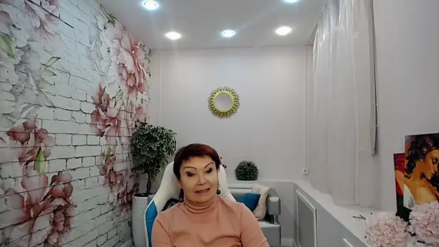 Snapshot of Cutie_Asya chatting on 10, 11, 2025 Cutie Asya online show from 10, 11, 2025