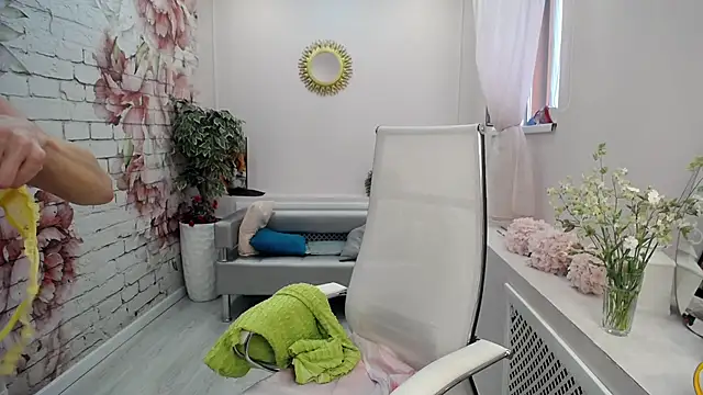 Cutie Asya online show from 9, 6, 2026