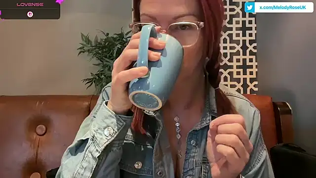 Snapshot of MelodyRoseUk chatting on 25, 11, 2025 MelodyRoseUk online show from 25, 11, 2025