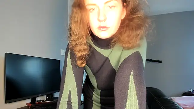 Snapshot of ENGLISHEMILY_69 chatting on 2, 3, 2025 ENGLISHEMILY 69 online show from 2, 3, 2025