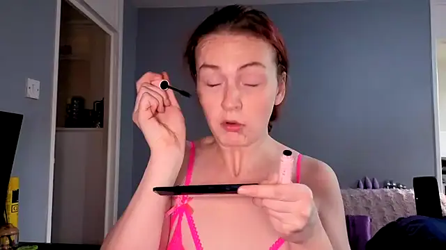 ENGLISHEMILY 69 online show from 13, 10, 2025