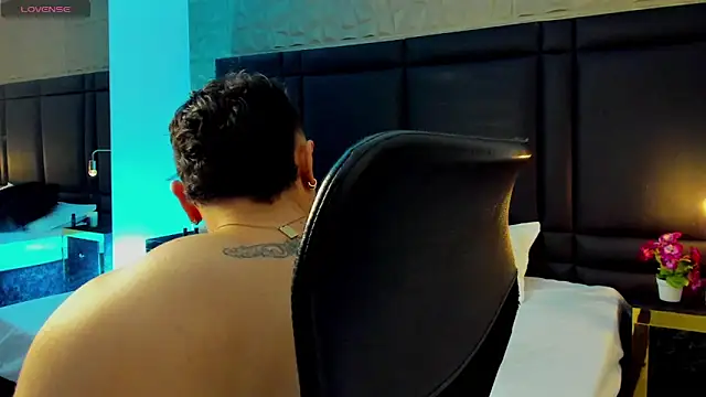 JossAckland online show from 13, 2, 2025