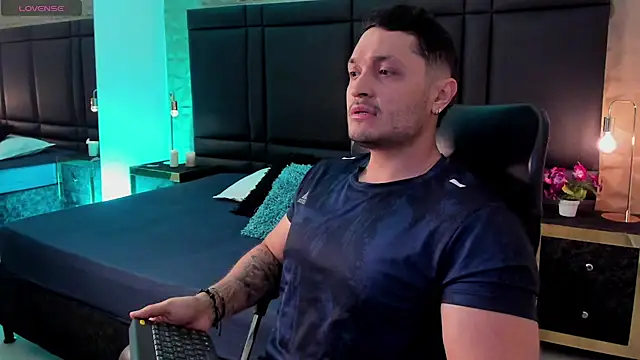 JossAckland online show from 15, 2, 2025