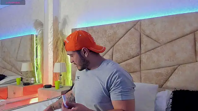 Snapshot of JossAckland chatting on 18, 2, 2026 JossAckland online show from 18, 2, 2026