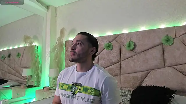 Snapshot of JossAckland chatting on 15, 3, 2026 JossAckland online show from 15, 3, 2026