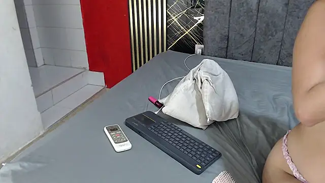 alana dirty sex online show from 20, 2, 2026