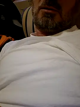 Snapshot of 1talianBeutifulCock chatting on 5, 1, 2025 1talianBeutifulCock online show from 5, 1, 2025