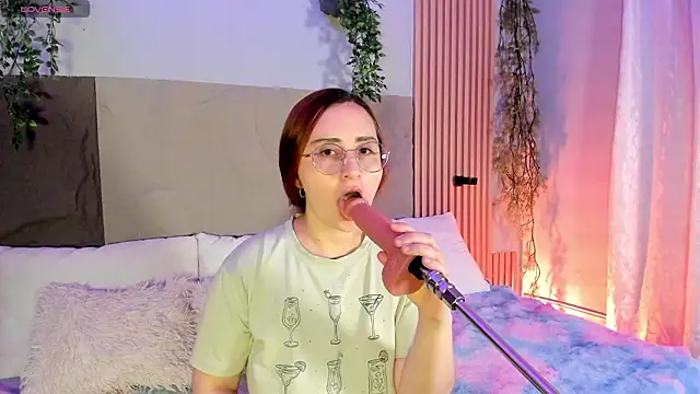 centaurigirl online show from 15, 3, 2026