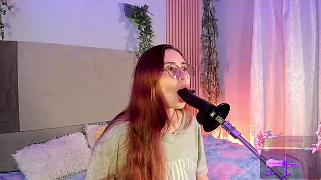 centaurigirl online show from 19, 3, 2026