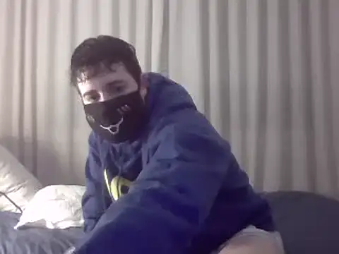 Your femboy24 online show from 2, 12, 2024