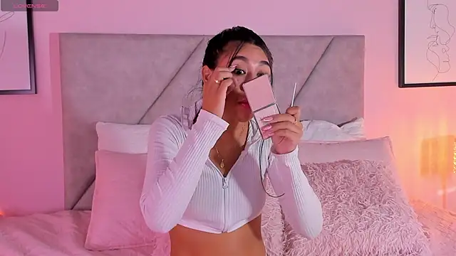 Emilyh  online show from 19, 2, 2026