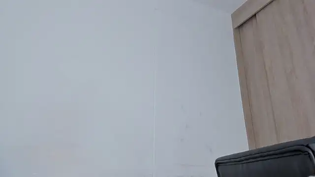 Snapshot of sarah_pierce chatting on 17, 12, 2024 sarah pierce online show from 17, 12, 2024