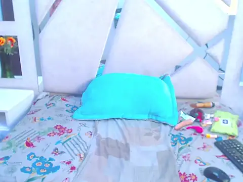 Paris Squirt  online show from 13, 3, 2026