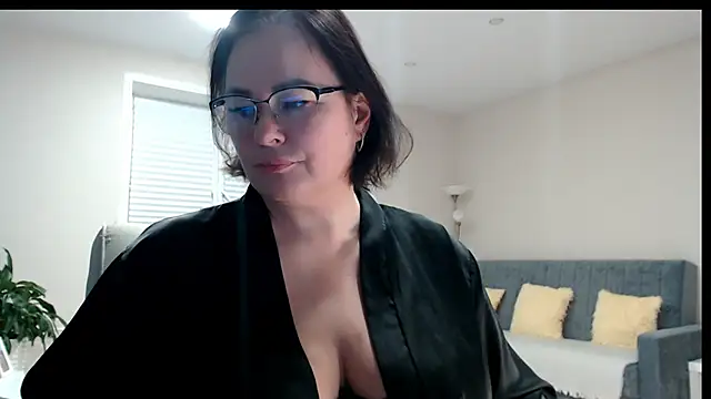 Nora Star online show from 30, 3, 2026