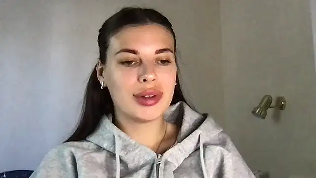 MoonriseGoddess online show from 3, 5, 2026