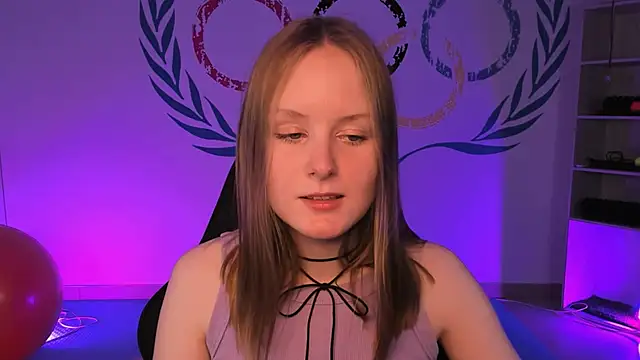 Snapshot of VivienLeeigh chatting on 3, 12, 2024 VivienLeeigh online show from 3, 12, 2024