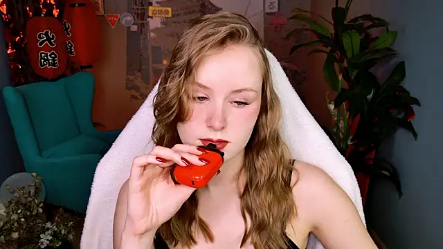 Snapshot of VivienLeeigh chatting on 2, 3, 2026 VivienLeeigh online show from 2, 3, 2026