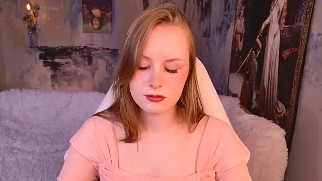 Snapshot of VivienLeeigh chatting on 3, 3, 2026 VivienLeeigh online show from 3, 3, 2026