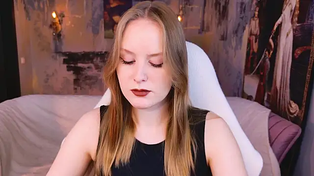 Snapshot of VivienLeeigh chatting on 22, 3, 2026 VivienLeeigh online show from 22, 3, 2026