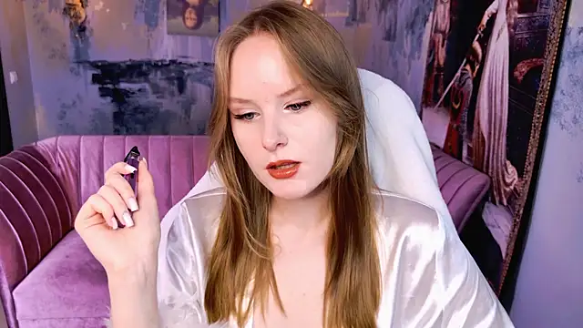 VivienLeeigh online show from 8, 5, 2026