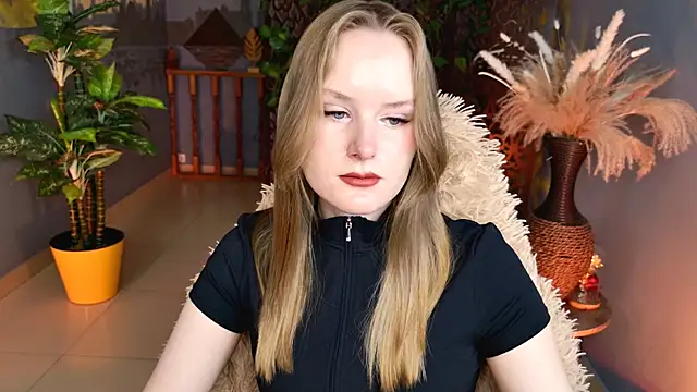 VivienLeeigh online show from 13, 5, 2026