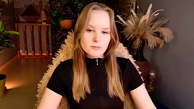 VivienLeeigh online show from 15, 5, 2026