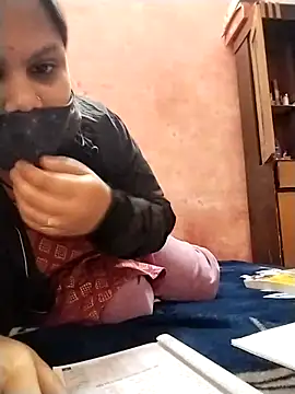 Snapshot of zeevaansari chatting on 6, 1, 2025 zeevaansari online show from 6, 1, 2025