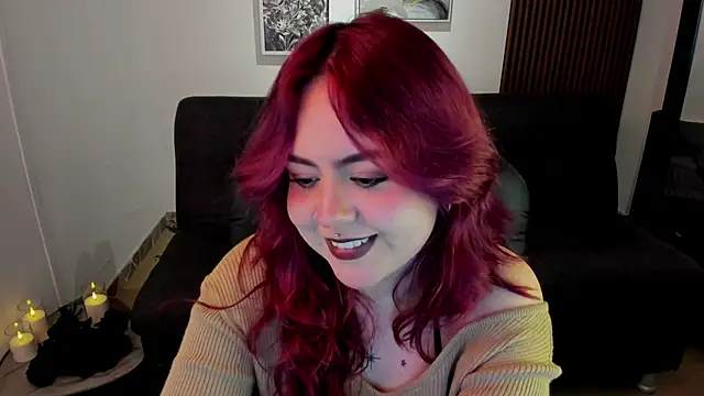 Snapshot of crimson_tati_ chatting on 7, 10, 2025 crimson tati online show from 7, 10, 2025