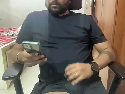 Snapshot of robymeaty chatting on 27, 6, 2026 robymeaty online show from 27, 6, 2026