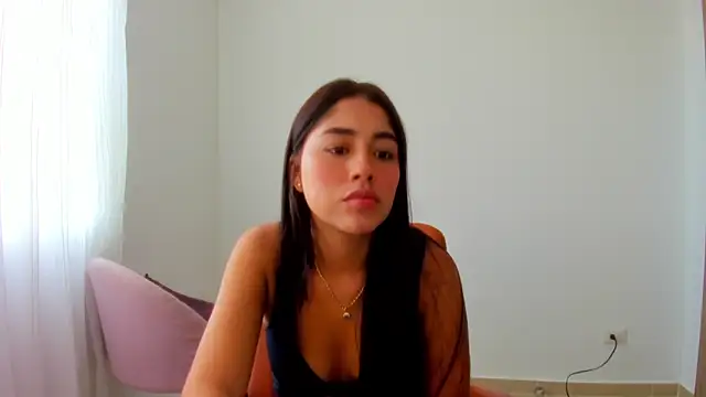 Snapshot of AriaMontgomery chatting on 4, 5, 2026 AriaMontgomery online show from 4, 5, 2026