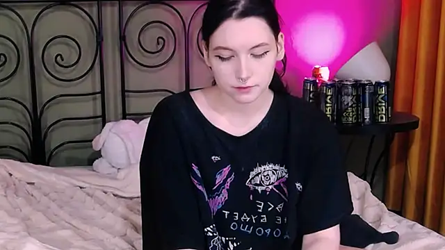 Snapshot of BlackyTea chatting on 17, 3, 2025 BlackyTea online show from 17, 3, 2025