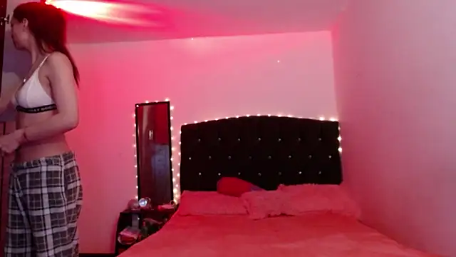 holy juli online show from 10, 5, 2026