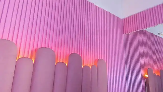 KellyOlsenbe online show from 23, 1, 2025