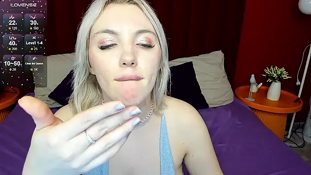 Snapshot of Fluffy_Monica chatting on 2, 12, 2024 Fluffy Monica online show from 2, 12, 2024